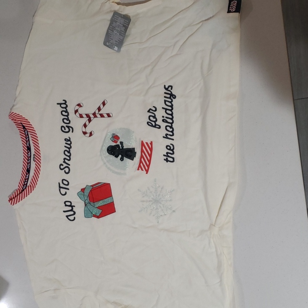 Disney Star Wars  "Up To Snow Good for the holidays - t-shirt